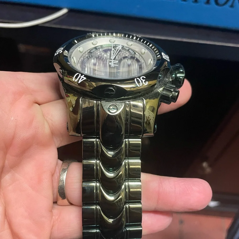 Invicta - Picture 5 of 5